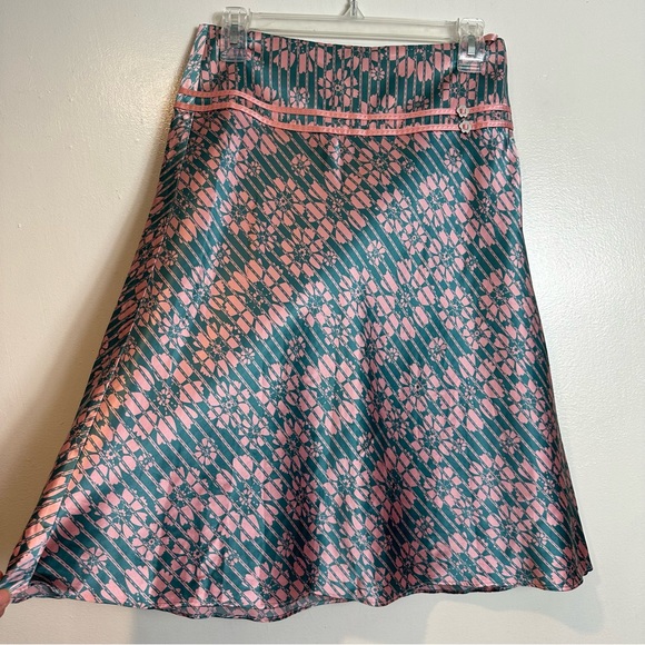 Ted Baker London Silk & Cotton Blend Spring Floral MIDI Skirt - Picture 4 of 15